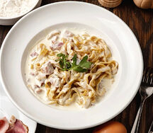 Паста с курицей и грибами