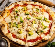 Пицца Полло и брокколи