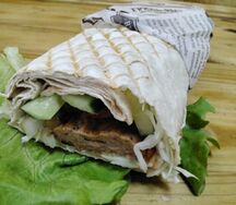 Люля-кебаб из курицы в лаваше