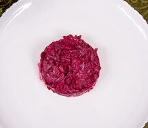 Свекольный салат с чесночком