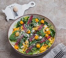 Салат с тыквой и вяленой уткой