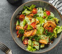 Салат с запечённой курицей