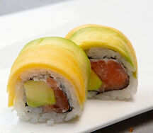 Smoke salmon mango