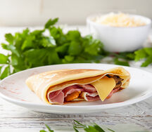 Блин с ветчиной, сыром и грибами