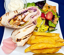 Mélange au 3 choix + frites + salade