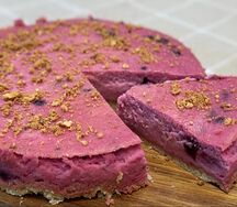 Чизкейк Черная смородина, половинка