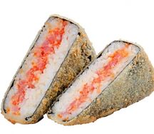 Жареное онигири с тунцом 