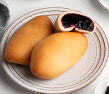 Пирожок с черникой постный