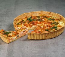 Киш лосось, креветки