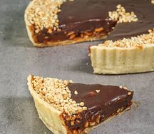 Тарт Сникерс