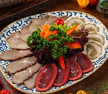 Ассорти мясное