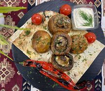 Шампиньоны на мангале