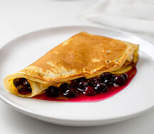 Блин с вишней в сиропе