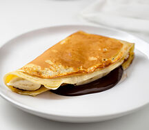 Блин Банан с шоколадным сиропом