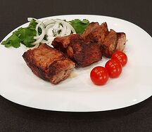 Шашлык из cвинoй шеи