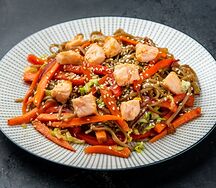 Гречневая лапша с лососем