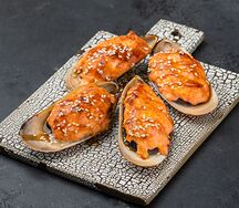 Запеченные мидии под сырным соусом