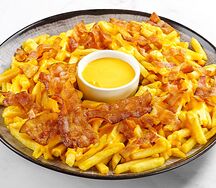 Картофель фри с беконом