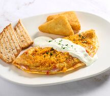 Сборный омлет с копченой индейкой