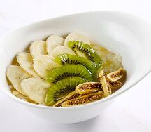 Овсяная каша с инжиром, бананом и киви