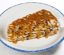 Карамельно-ореховый кейк