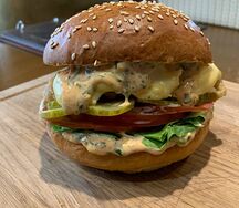 Бахаратли Таук