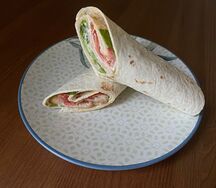 Ролл с курицей