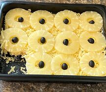 Салат с курицей и ананасом
