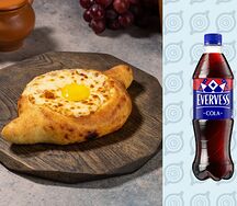 Хачапури и кола