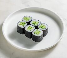 Маки с огурцом 