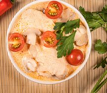 Том ям  с курицей 