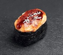 Запеченные суши с крабом 