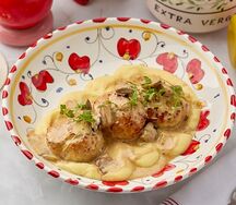 Котлеты из курицы и цукини с домашним картофельным пюре 