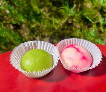 Моти Вишня-фисташка и Клубника-тирамису