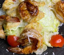 Цезарь с королевскими креветками