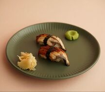 Суши с угрем