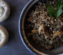 Гречка с грибами и луком