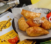 Мини-чебуреки с мраморной говядиной