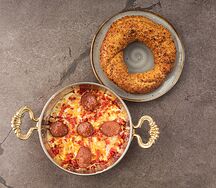 Менемен с суджуком и симитом