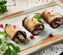 Рулетики из баклажанов с грецким орехом