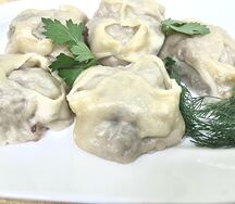 Вареные манты с телятиной, свининой и картофелем