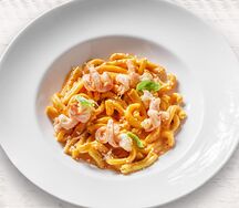 Паста Казаречче с креветками фарфалле 