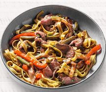 Паста с говядиной и овощами