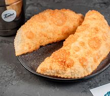 Чебуреки с вишней