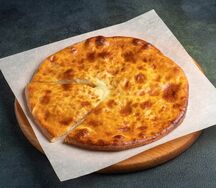 Хачапури по-имеретински большой