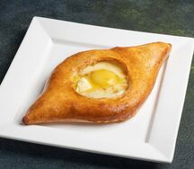 Хачапури по-аджарски