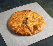 Хачапури кубдари с мясом