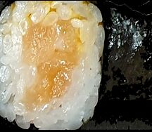 Ролл лосось спайси