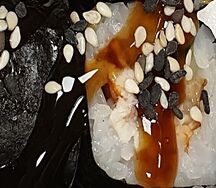 Ролл с угрем и огурцом