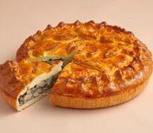 Пирог с курицей и грибами